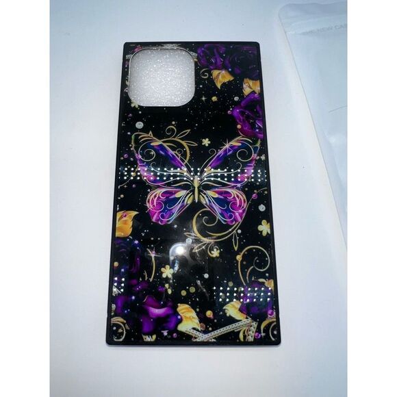 IPhone 13 pro max Case with Butterfly - Picture 3 of 5